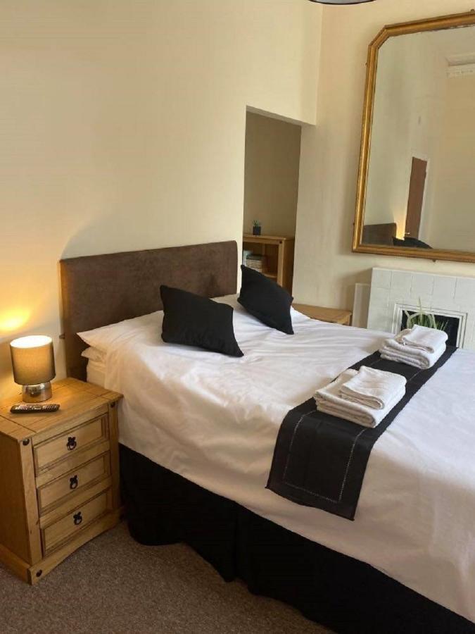 Burlington Hotel 桑当 外观 照片