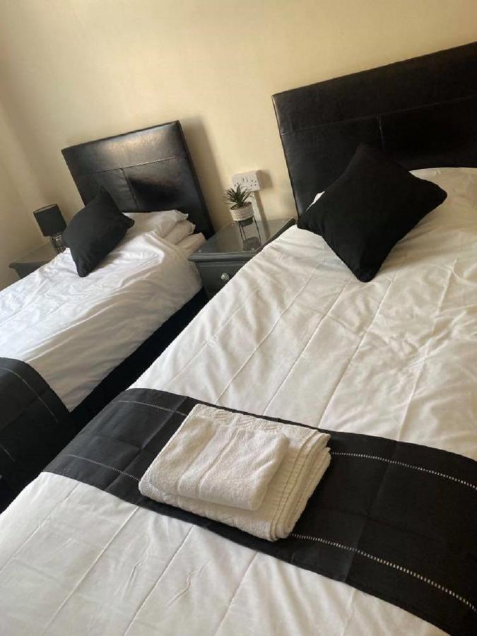 Burlington Hotel 桑当 外观 照片